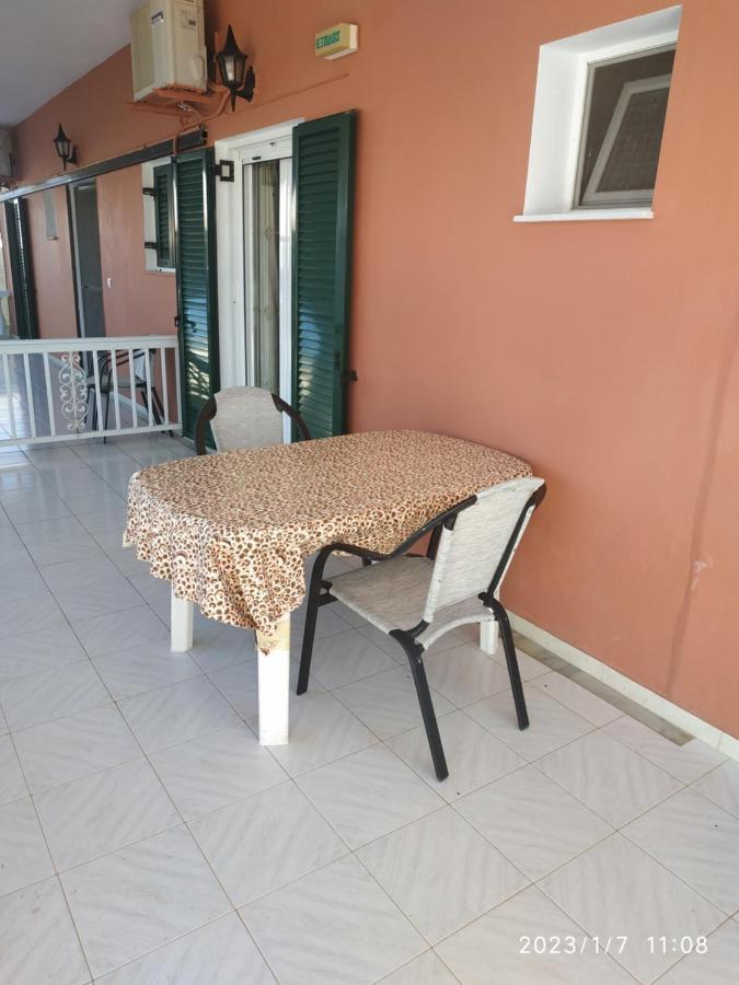Gerekos Studios And Apartments Ágios Geórgios Extérieur photo
