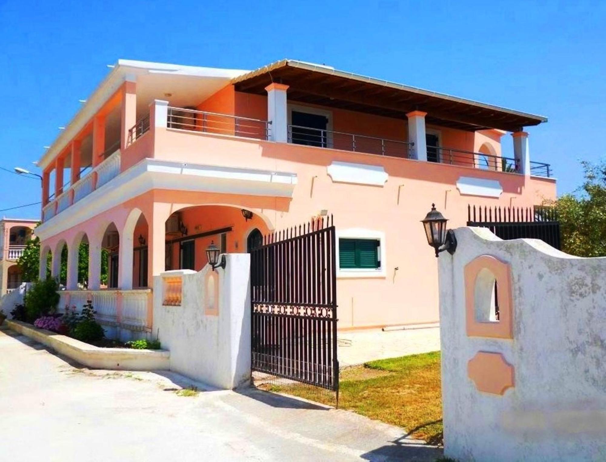 Gerekos Studios And Apartments Ágios Geórgios Extérieur photo